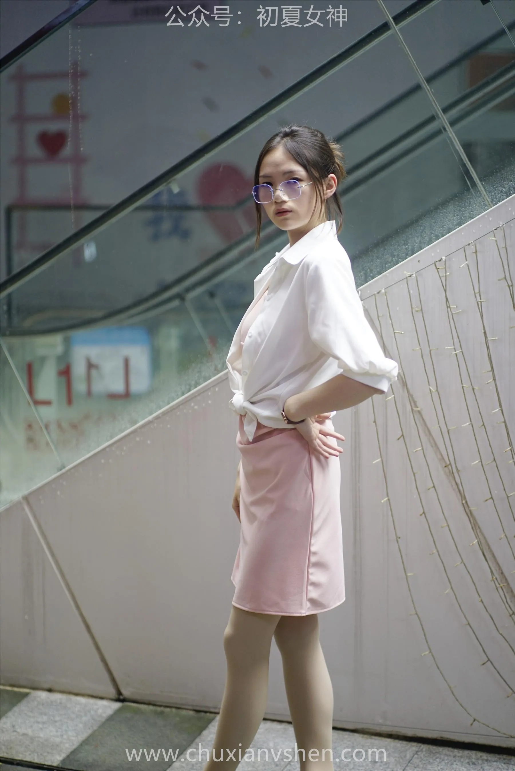 初夏女神 NO.066 大发 周末兼职 [226P]插图
